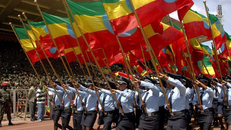 Três principais cores da bandeira etíope representam pan-africanismo; vários países do continente adotaram essas cores em suas bandeiras após conquistarem independência