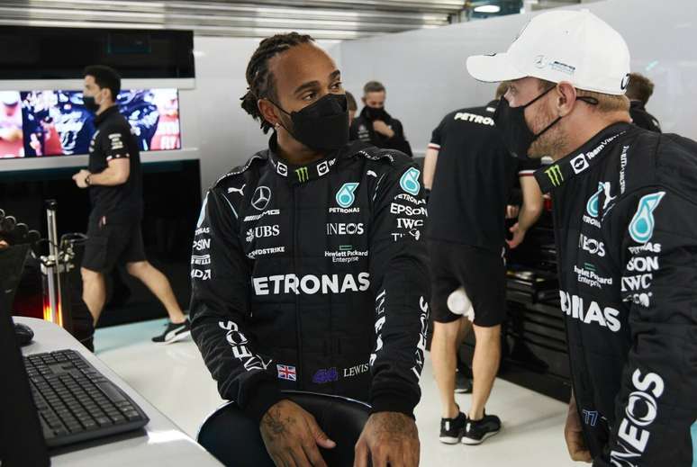 Lewis Hamilton teve um sábado frustrante em Sóchi 