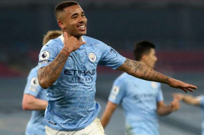 Gabriel Jesus marcou hoje contra o Chelsea (Foto: CARL RECINE / POOL / AFP)