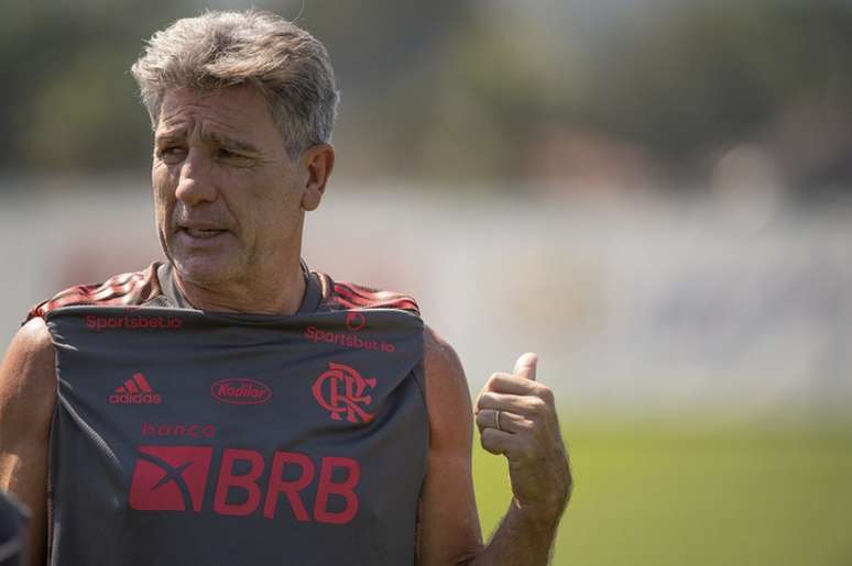 Renato lançará uma equipe mista para duelo com o Coelho (Foto: Alexandre Vidal/Flamengo)