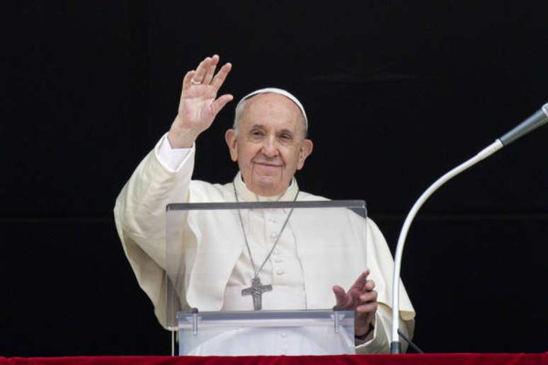 Papa pediu que fiéis visitassem monumento do Vaticano que lembra dos migrantes