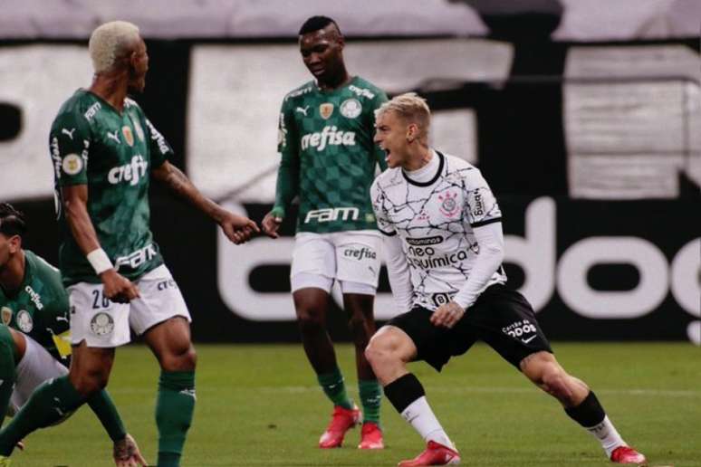 Róger Guedes fez os dois do Timão no Dérbi (Foto: Cesar Greco / Palmeiras)