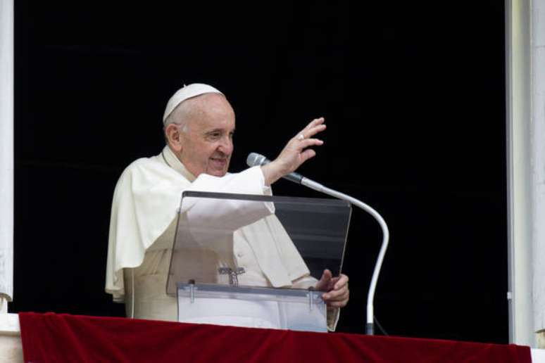 Papa Francisco celebra Angelus no Vaticano