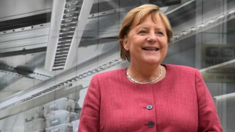 Prestes a deixar o cargo que de chanceler, que ocupou por 16 anos, Angela Merkel assumiu ser uma feminista