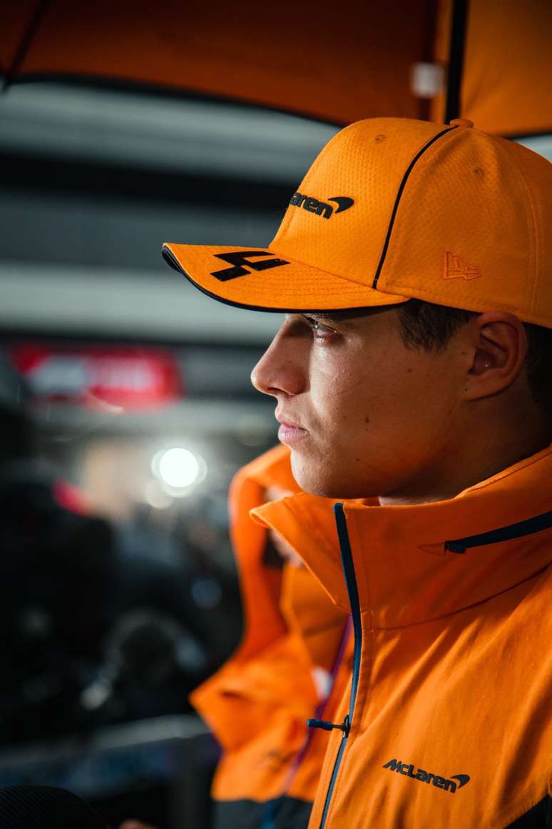 A tristeza refletida no rosto de Lando Norris depois do GP da Rússia 