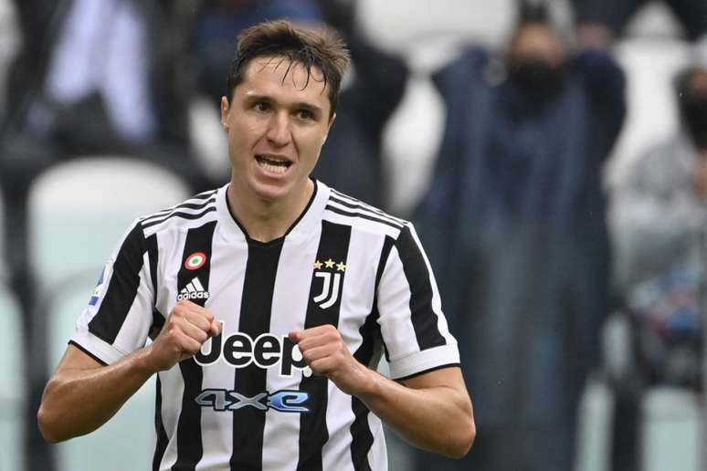 Federico Chiesa está emprestado pela Fiorentina à Juventus, que tem cláusula obrigatória de compra (Foto: AFP)