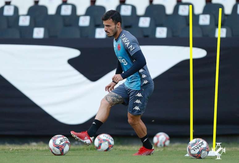 Léo joga hoje? Os suspensos e lesionados do Vasco para enfrentar o  Palmeiras pelo Brasileirão