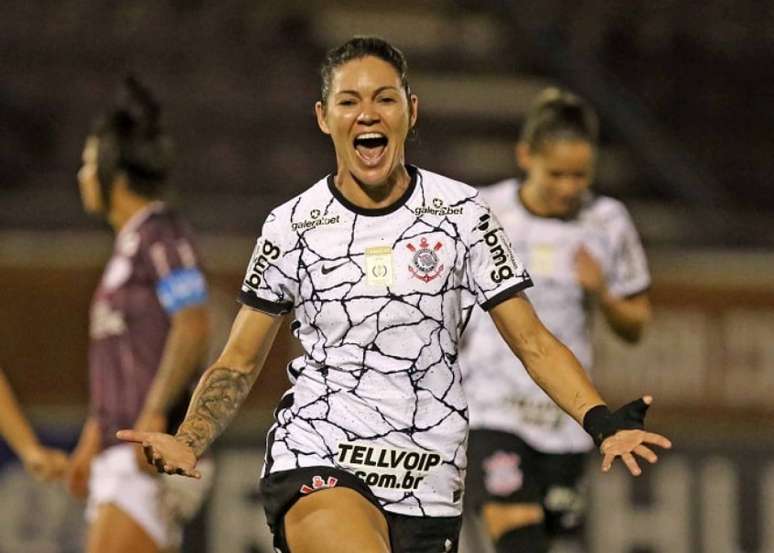Jogadora foi campeã brasileira neste domingo (Foto: Célio Messias/Ag. Corinthians)