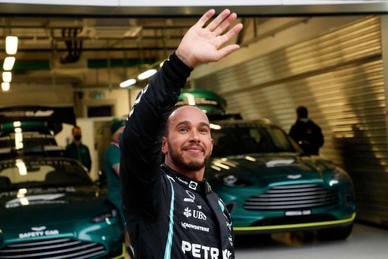 Lewis Hamilton alcançou uma conquista histórica na Fórmula 1 no último domingo 