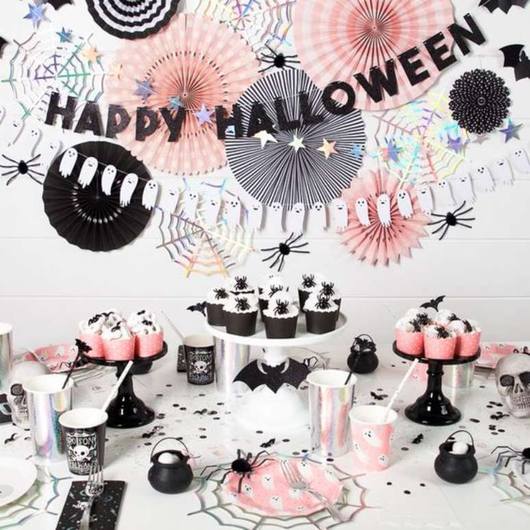 24. Decoração de festa de halloween – Por: Dicas de Mulher