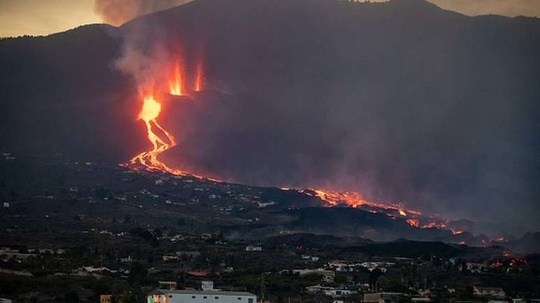 O vulcão entrou em erupção em 19 de setembro