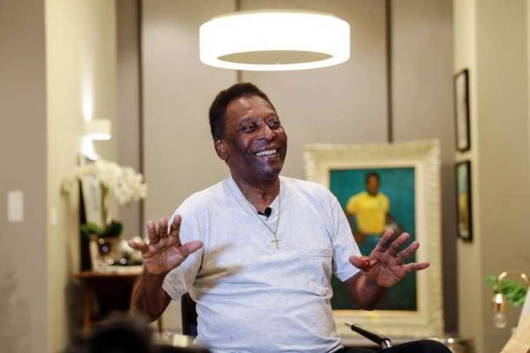 Pelé está internado no Hospital Albert Einstein, em São Paulo