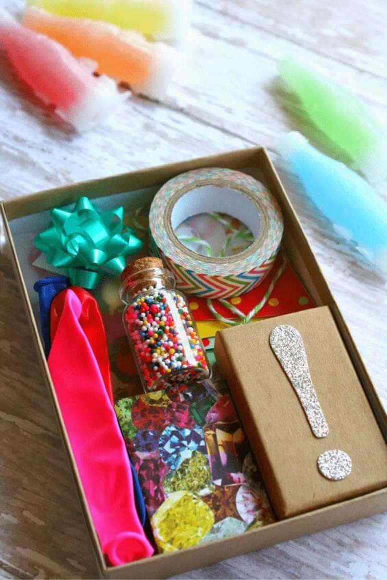 86. Festa na Caixa colorida – Via: Decor Fácil