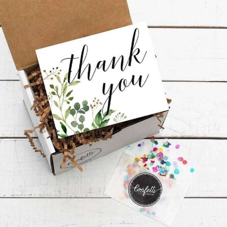 3. Saiba escolher o tamanho certo da sua festa na caixa – Foto Confetti Gift Company