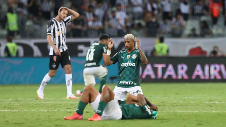O Palmeiras deveria ou não começar na semifinal?