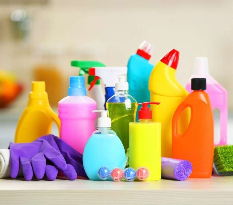 Aprenda um passo a passo para a limpeza da casa 