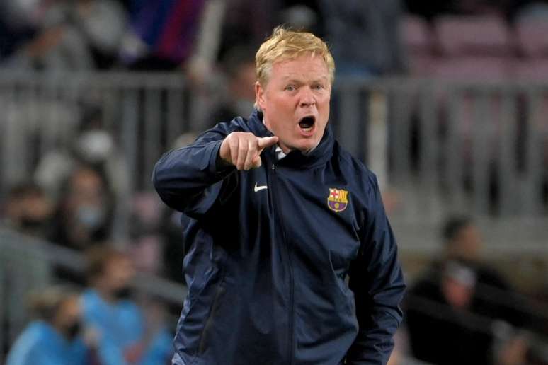 Koeman chegou ao Barcelona no início da temporada passada e conquistou uma Copa do Rei (Foto: LLUIS GENE / AFP)