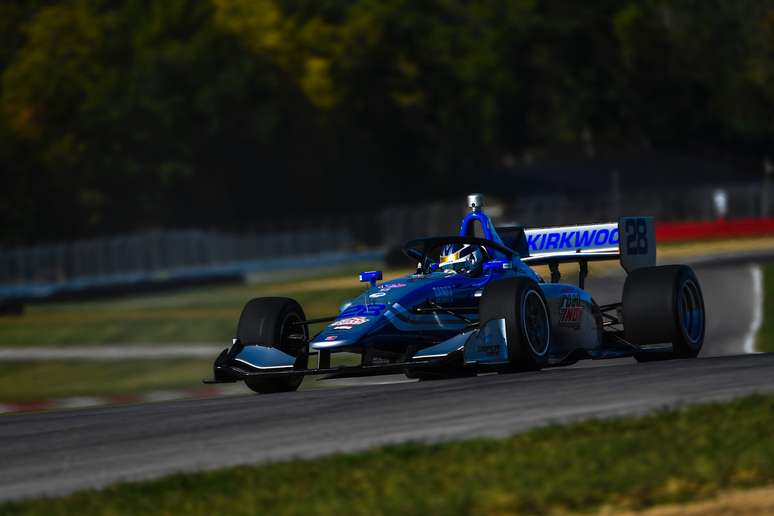 Kyle Kirkwood venceu a corrida 1 em Mid-Ohio e se aproximou do título 