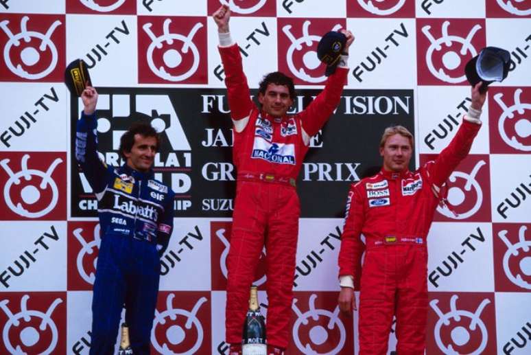 Senna, Prost e Hakkinen no GP do Jap&atilde;o de 1993. Foi o primeiro p&oacute;dio do finland&ecirc;s