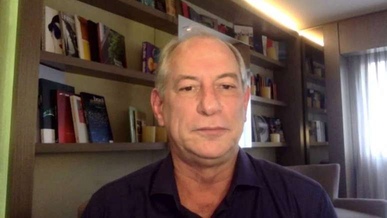 Em conversa com a imprensa, Ciro propôs trégua em busca do impeachment de Bolsonaro