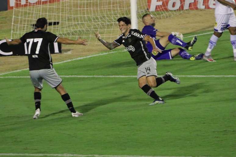 Vasco está firme na briga pelo acesso à Série A