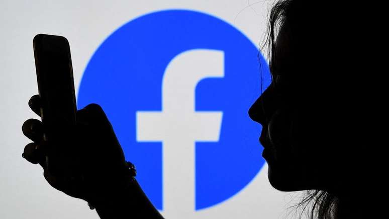 Facebook e Instagram ficam fora do ar; também há relatos de instabilidade  no WhatsApp