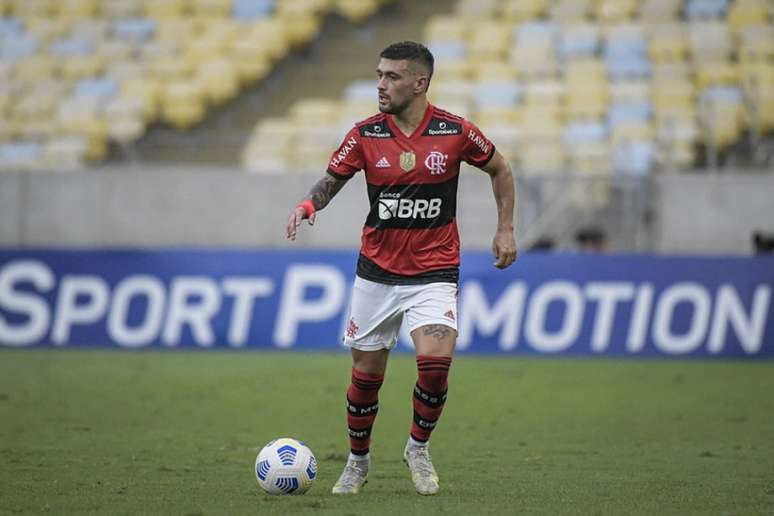 O meia Arrascaeta em ação pelo Flamengo, contra o Athletico, no Maracanã (Foto: Alexandre Vidal/Flamengo)