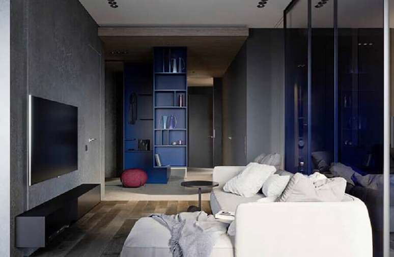 34. Cores de casas modernas para decoração de sala cinza e azul marinho – Foto: Decor Fácil