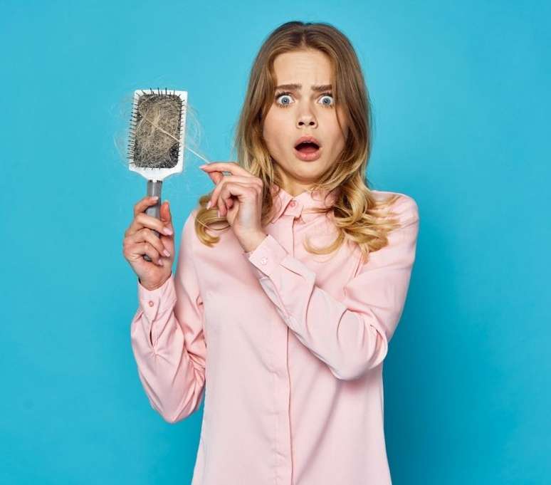 A doen&ccedil;a &eacute; caracterizada pela queda de cabelos 