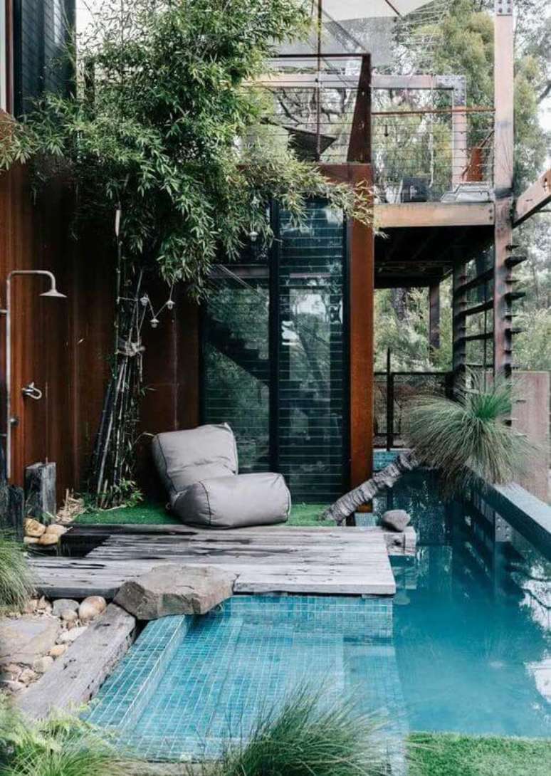 59. Quintal pequeno com piscinas modernas – Foto Decor Facil