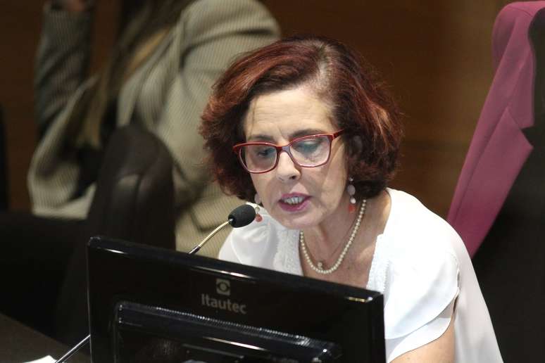 Juíza Elizabeth Louro Machado, titular do II Tribunal do Júri