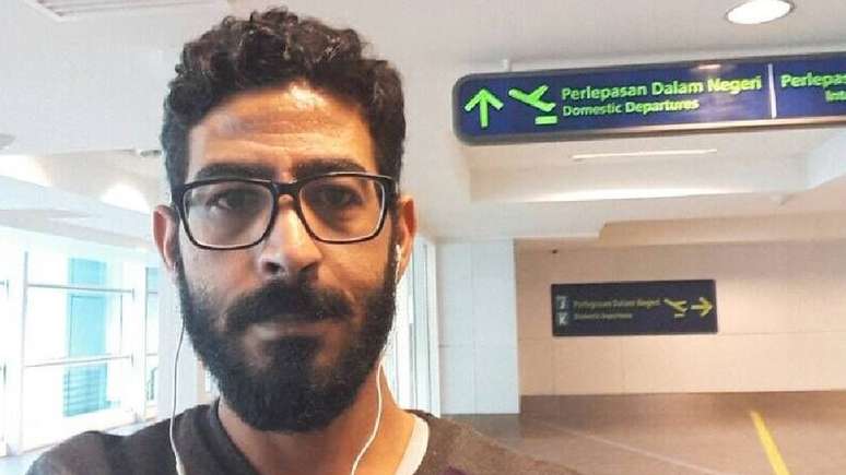 Hassan Al Kontar viveu sete meses na área de desembarque de aeroporto na Malásia