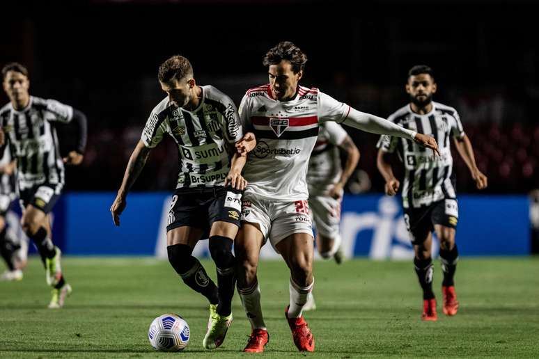 São Paulo e Santos empatam por 1 a 1 e seguem próximos ao Z4