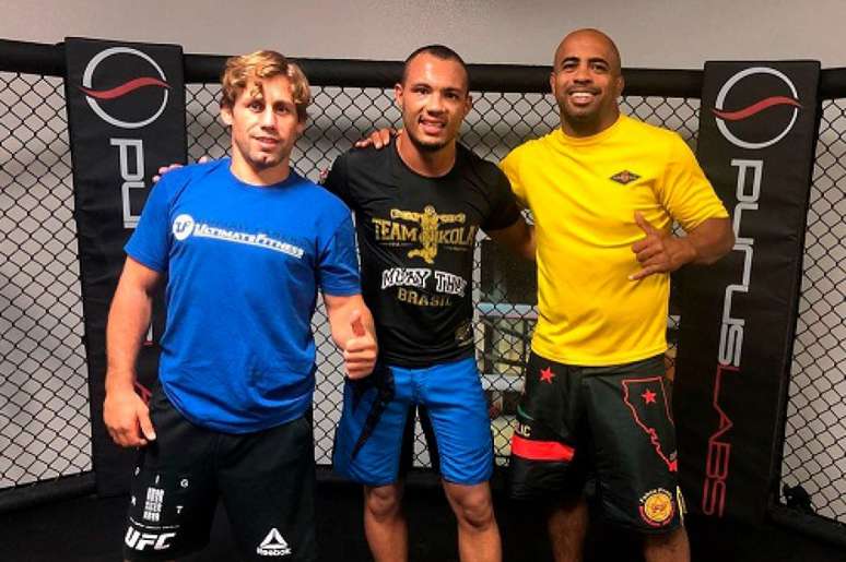 Guilherme ao lado de Pateta e Urijah Faber na Team Alpha Male (Foto: arquivo pessoal)