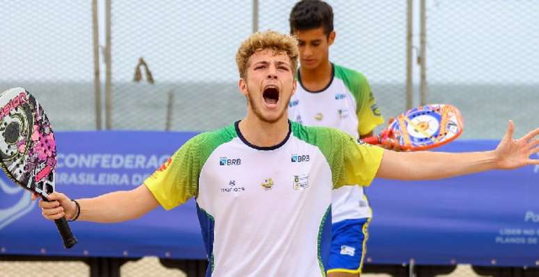 Brasil é campeão mundial juvenil de Beach Tennis e faz história