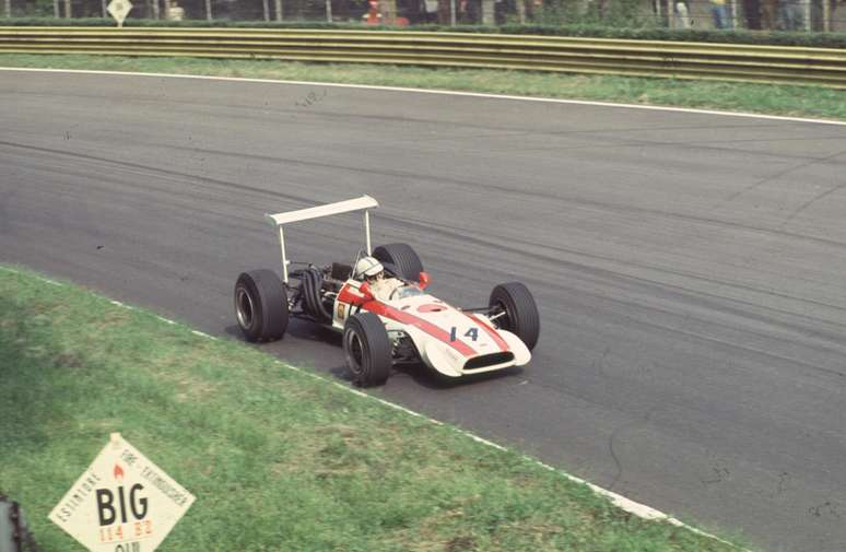 Surtees com a Honda RA301 em Monza