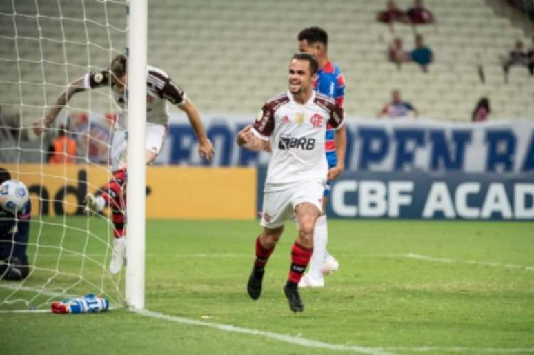 Michael marcou dois gols contra o Fortaleza e chegou a 11 na temporada (Foto: Alexandre Vidal / Flamengo)