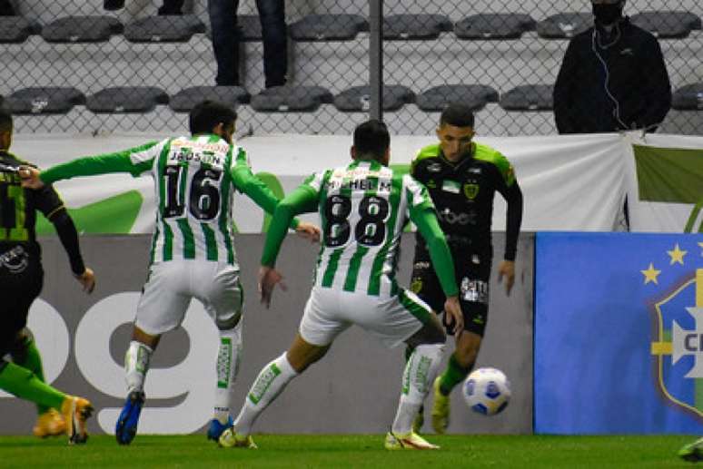 Coelho e Juve repetiram o resultado do primeiro turno com um empate por 1 a 1-(João Zebral/América-MG)