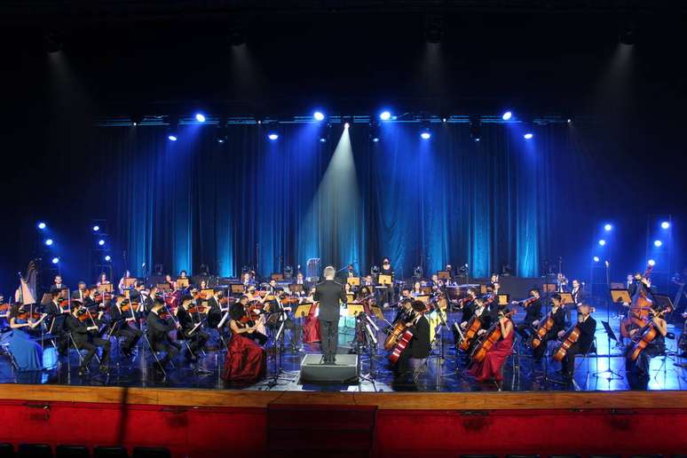 Orquestra Sinfônica Heliópolis, que pertence ao Instituto Baccarelli, em concerto no Auditório Ibirapuera