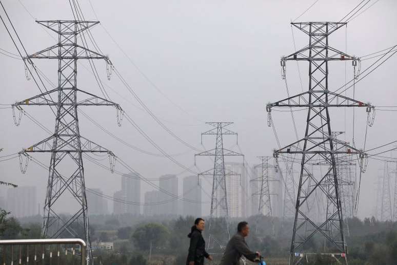 Linhas de transmissão de energia na província em Shenyang, na província de Liaoning, na China
29/09/2021 REUTERS/Tingshu Wang