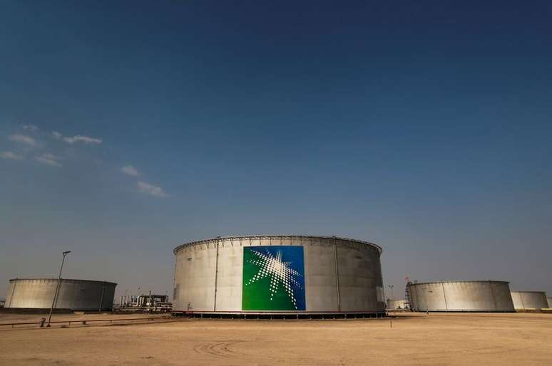 Instala&ccedil;&otilde;es da Saudi Aramco em Abqaiq, Ar&aacute;bia Saudita 
12/10/2019
REUTERS/Maxim Shemetov