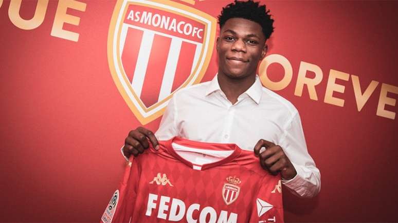 Tchouaméni é uma das maiores promessas do Monaco e da França (Foto: Divulgação/AS Monaco)