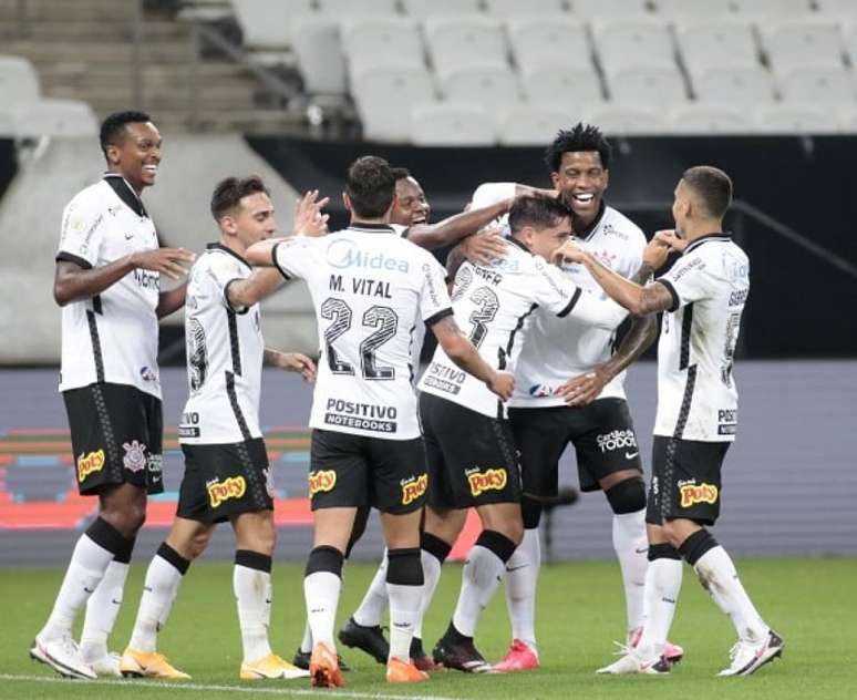 Corintianos comemoram gol na histórica vitória por 5 a 0 sobre o Flu em janeiro (Foto: Rodrigo Coca/Ag. Corinthians)