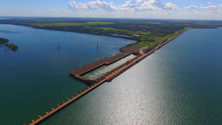 Duas hidrelétricas no Rio Paraná correm risco de paralisação