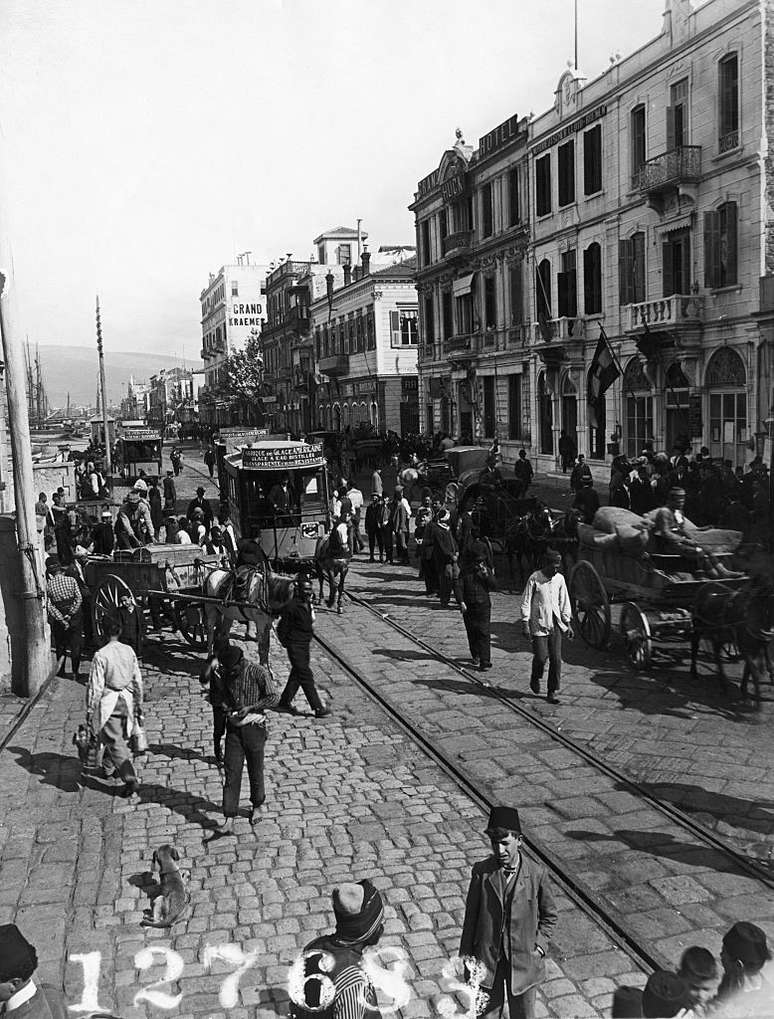 Esmirna era uma cidade pr&oacute;spera e multicultural antes do inc&ecirc;ndio