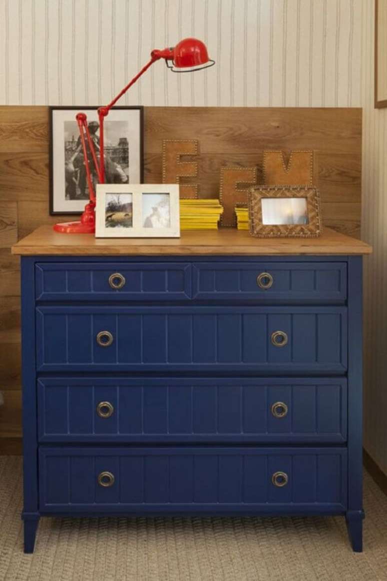 6. Decoração de quarto com cômoda gaveteiro azul – Foto: Casa Vogue