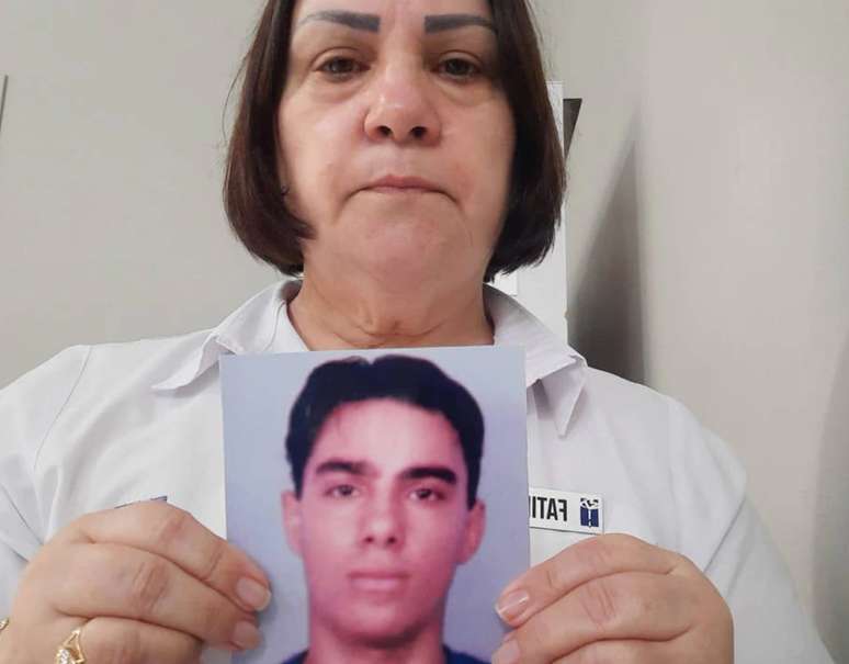 ‘Dor que o tempo não cura’, diz mãe sobre homicídio de filho sem solução há 20 anos