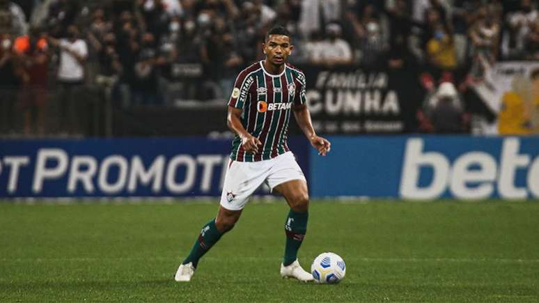 David Braz destacou a irregularidade de outras equipes no Brasileiro (Foto: Lucas Merçon / Fluminense)