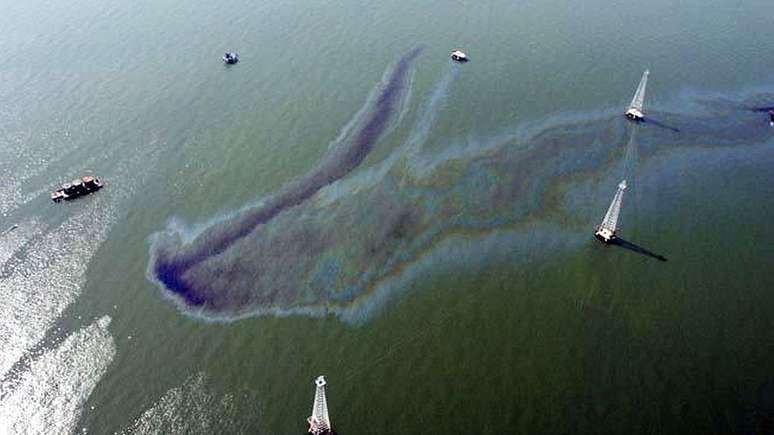Derramamentos de óleo no Lago de Maracaibo são constantes