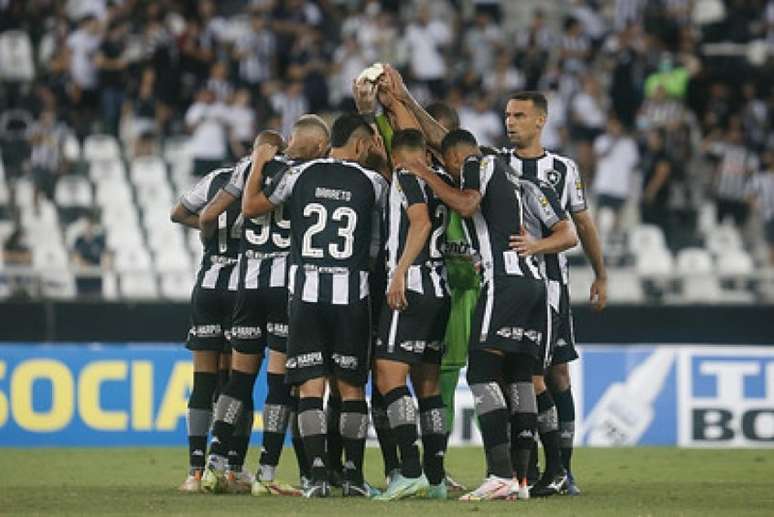 Time do Botafogo concentrado para a partida (Foto: Vítor Silva/Botafogo)